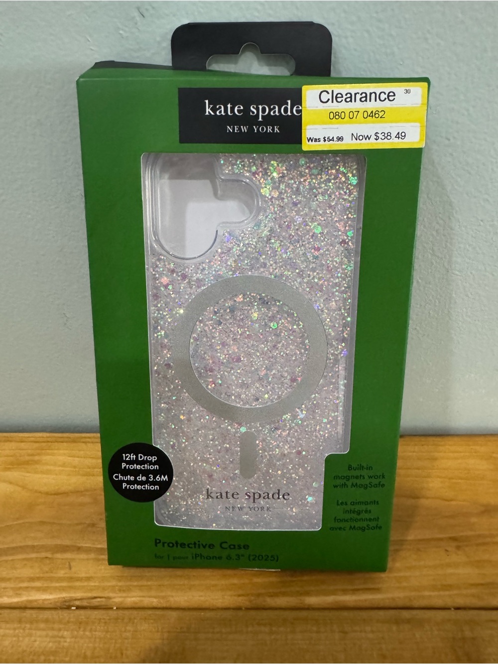 Kate Spade New York Protective Case for iPhone 6.3" (2025), iPhone 17, 17 Pro